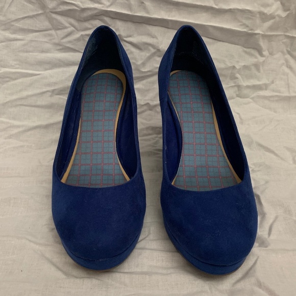 Apt 9 Blue Wedge Heels - Picture 3 of 7